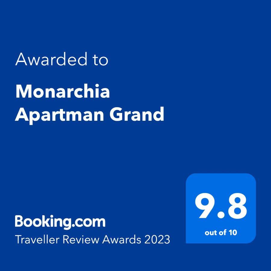 Monarchia Apartman Grand Apartment Mosonmagyaróvár Екстериор снимка